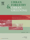 URBAN FORESTRY & URBAN GREENING期刊封面